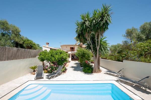 Vrijstaande villa met privézwembad aan golfbaan in Ariany - thumbnail 1