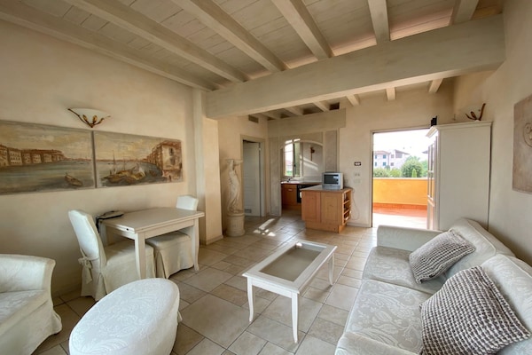 Modern appartement met zwembad in Peschiera del Garda - thumbnail 4