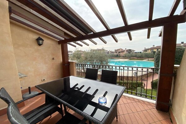 Zonnig appartement met zwembadzicht in Peschiera del Garda - thumbnail 5