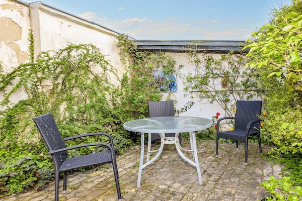 Op 500 m van zee: ruim vakantiehuis in hartje Løgstør - thumbnail 2