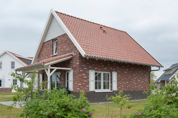 Luxe vrijstaande villa met sauna in Arcen, 2,5 uur gratis Thermen - thumbnail 1