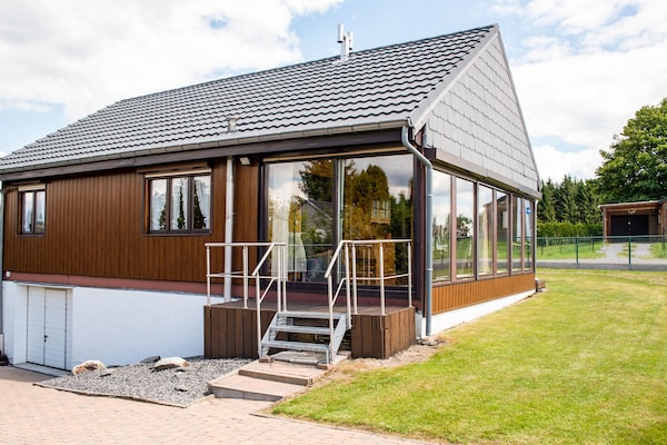 Ruim vakantiehuis voor 9 personen met sauna en tuin, vlakbij de skipistes - thumbnail 1
