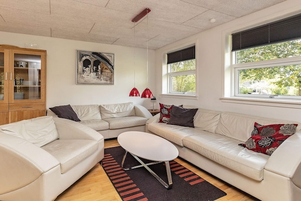 8-persoons vakantiehuis aan zee in Skals - thumbnail 6
