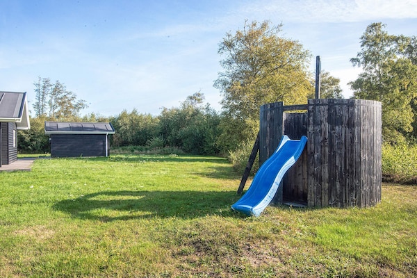 Op 400 m van zee: modern vakantiehuis op Læsø voor 8 personen - thumbnail 4