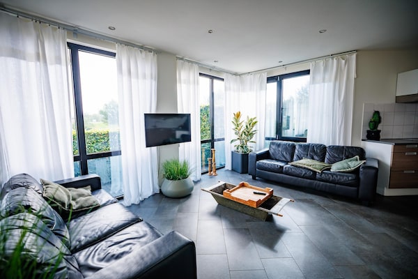 Moderne designvilla voor 8 personen aan het water in Maurik - thumbnail 3