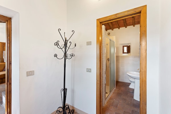Authentiek vakantiehuis Bellosguardo in Cortona met meerzicht - thumbnail 6