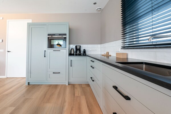 Luxe vrijstaande villa So What 17 bij het bos van De Koog, Texel - thumbnail 6
