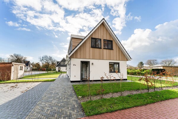 Luxe vrijstaande villa So What 21A op Texel, 8 personen, zuidtuin - thumbnail 2