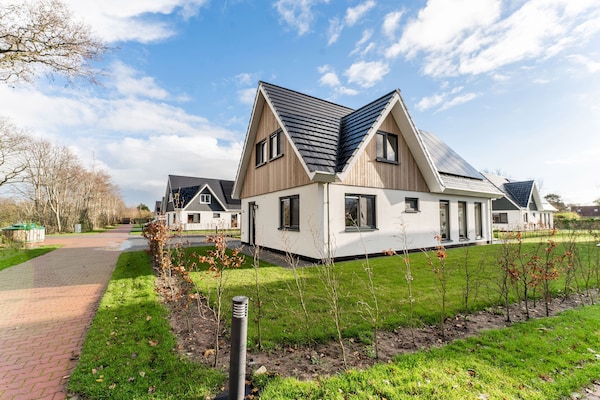 Luxe vrijstaande villa So What 21A op Texel, 8 personen, zuidtuin - thumbnail 1