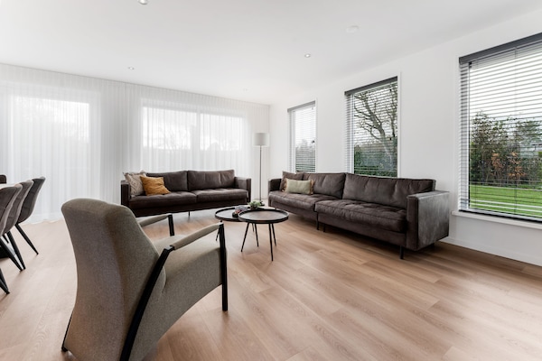 So What 37A: Stijlvolle vrijstaande villa met omheinde tuin op Texel - thumbnail 4