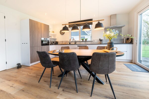 So What 41: Luxe vrijstaande villa op Texel, 1,3 km van het strand - thumbnail 5