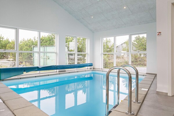Modern vakantiehuis met zwembad en whirlpool, 1 km van de Oostzee in Jerup - thumbnail 5