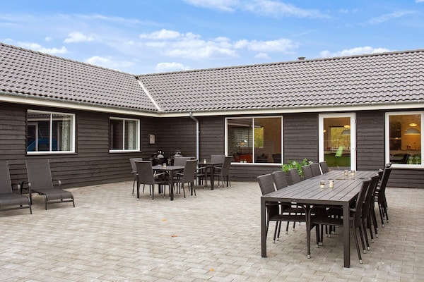 Op 700 m van zee: ruim vakantiehuis in Idestrup voor 22 personen - thumbnail 5