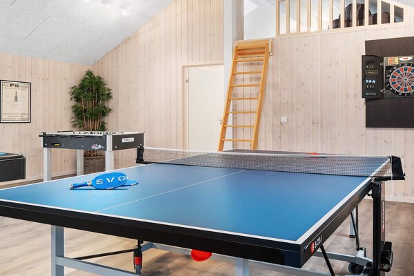 Groot wellness vakantiehuis voor 24 personen met zwembad, sauna en activiteitenruimte nabij de Oostzee - thumbnail 5