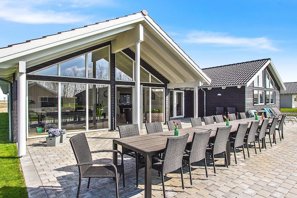18-persoons vakantiehuis in Kappeln op 950 m van zee - thumbnail 1
