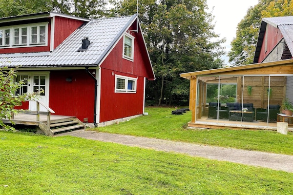 Sfeervolle stuga aan de golfbaan bij Hemse, Gotland – 4 personen - thumbnail 6