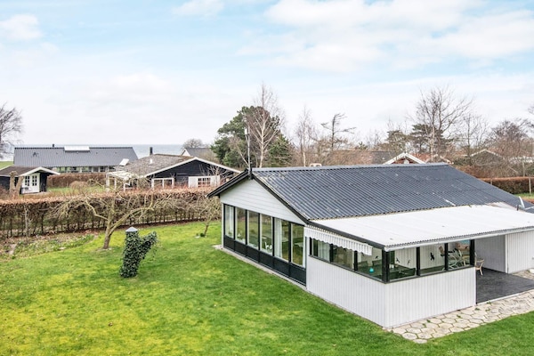 6-persoons vakantiehuis aan zee in Nordborg - thumbnail 1