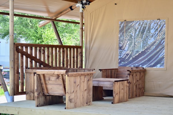 Luxe tentlodge voor 8 personen op Strandpark Vlugtenburg in 's-Gravenzande - thumbnail 4