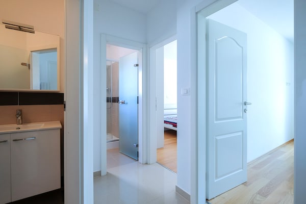 Op 600 m van het strand: modern appartement in Banjole - thumbnail 4