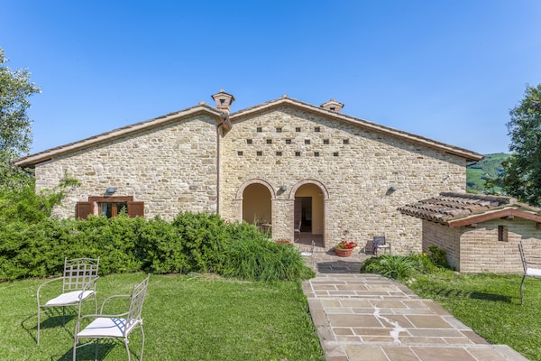 Authentiek appartement Calfattore La Duchessa in Belforte all'Isauro - thumbnail 6