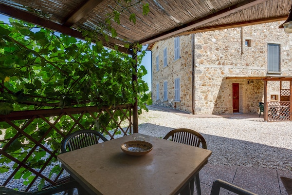 Authentiek Toscaans appartement bij Casole d'Elsa met zwembad en tuin - thumbnail 1