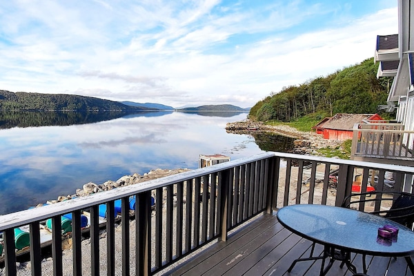Rorbu aan de Grytafjorden met panoramisch uitzicht en bootverhuur - thumbnail 1