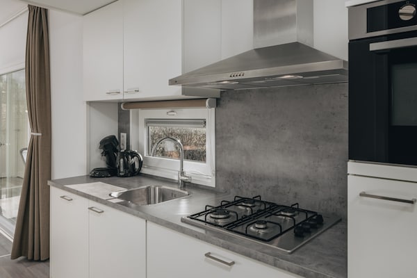 Modern vrijstaand chalet met sauna op 650m van het strand in Domburg - thumbnail 4