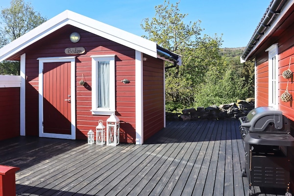 Vrijstaand vakantiehuis aan de fjord met eigen steiger en boot - thumbnail 4