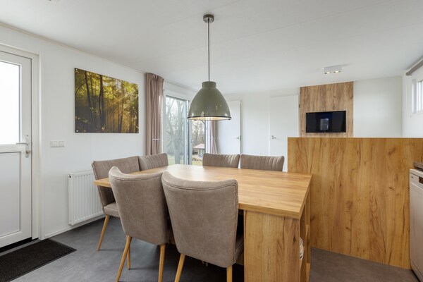 Hunzepark 13: Vrijstaand chalet in groene omgeving met huisdierenvoorzieningen - thumbnail 4