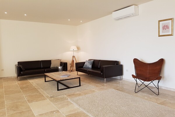 Luxe gîte tussen de wijnvelden in Aude, zwembad en airconditioning - thumbnail 4