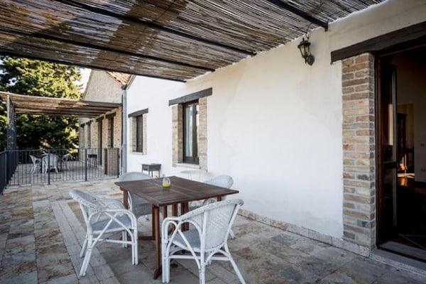 Authentiek Appartement in Ascoli Piceno met Tuin, Terras en Gedeeld Zwembad - thumbnail 5