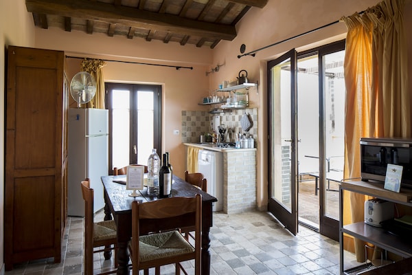 Rustiek appartement bij Ascoli Piceno met tuin, op 7 km van de Adriatische kust - thumbnail 3
