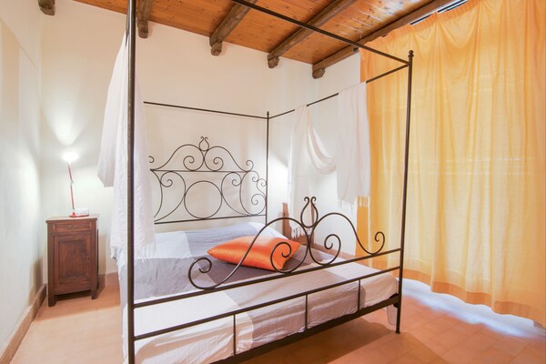 Viola: Landelijk appartement met zwembad nabij Ascoli Piceno - thumbnail 5