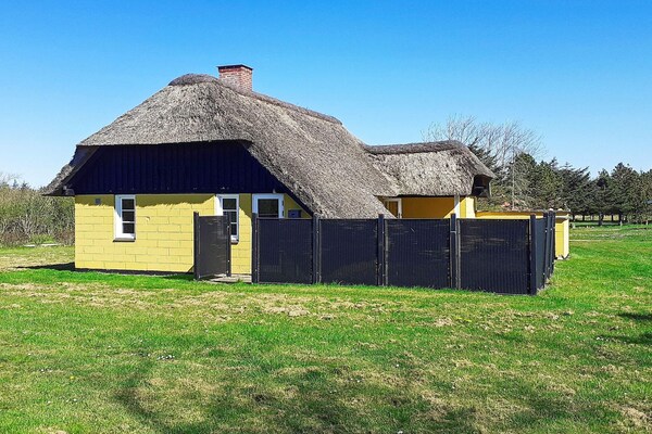 Nostalgisch rietgedekt vakantiehuis op 650 meter van zee bij Ulfborg - thumbnail 5