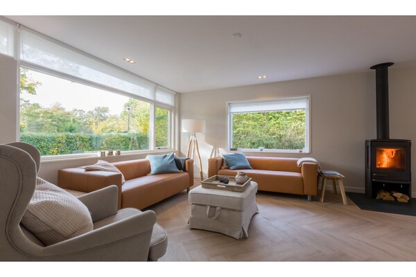Elegant vakantiehuis met privésauna in rustig Oosterpark, Oostkapelle - thumbnail 2