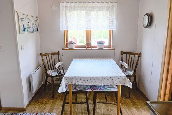 Op 1,0 km van het meer: knus vakantiehuis in Olofström - thumbnail 6
