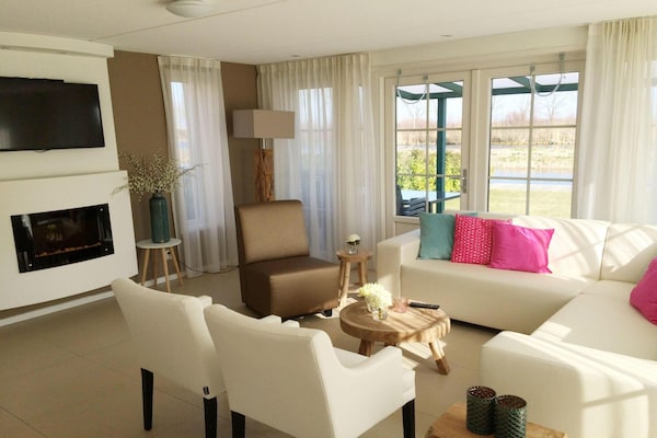 Vrijstaande villa met sauna en sunshower voor 10 personen in Waterland - thumbnail 3