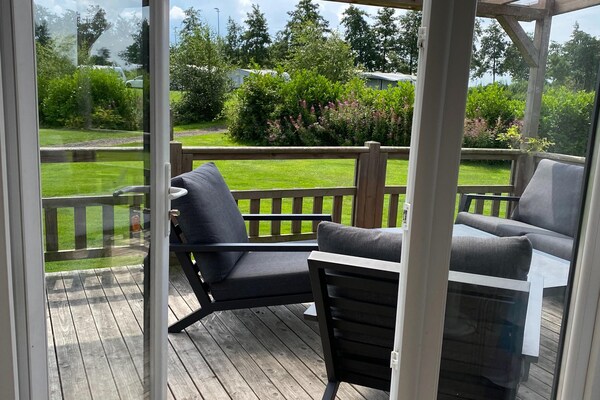 Chalet Eke – Modern vakantiehuis in het groene hart van Friesland - thumbnail 5