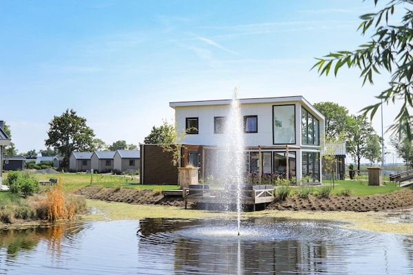 Luxe vrijstaand waterhuis voor 8 personen in West-Graftdijk - thumbnail 1