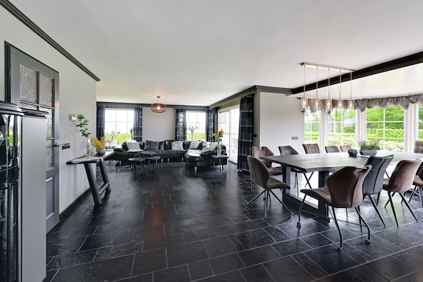Luxe vrijstaande villa met zwembad in Montferland, 14 pers. - thumbnail 4