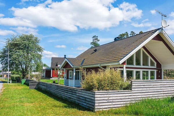 Gezellig vrijstaand huis aan de golfbaan in Unnaryd, vlakbij meer - thumbnail 5