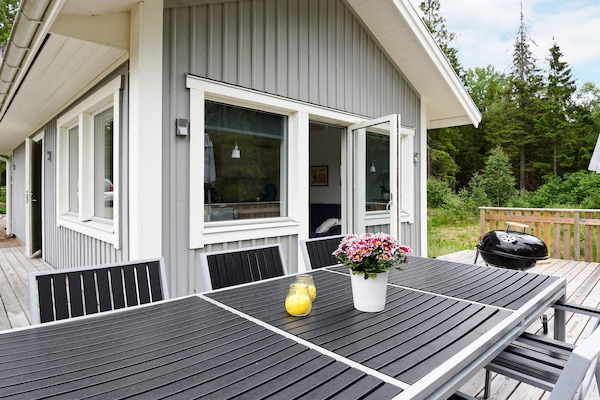 Aan het meer: sfeervol vakantiehuis in Brålanda voor 4 personen - thumbnail 3