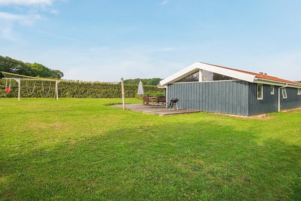Ruim vrijstaand vakantiehuis voor 10 personen met sauna, whirlpool en grote tuin op 200m van zee bij Mommark - thumbnail 4