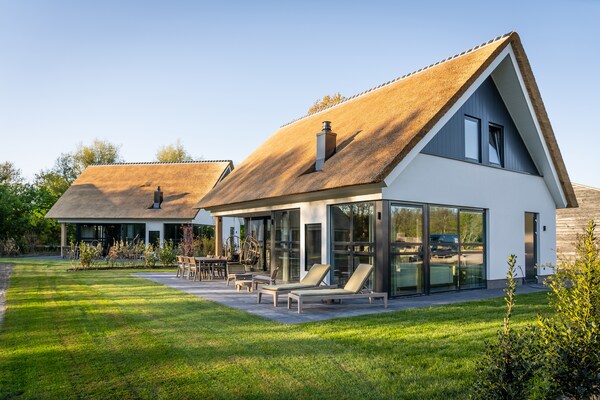 Luxe wellnessvilla aan het Krimbosbos op Villapark Buytenveldt - thumbnail 3