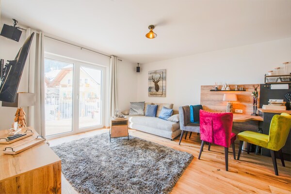 Stijlvol appartement in Mauterndorf met bergzicht, skibus voor de deur - thumbnail 1