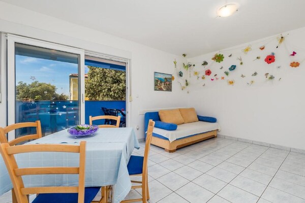 Appartement met panoramisch zeezicht en terras in Mandre, Pag - thumbnail 3