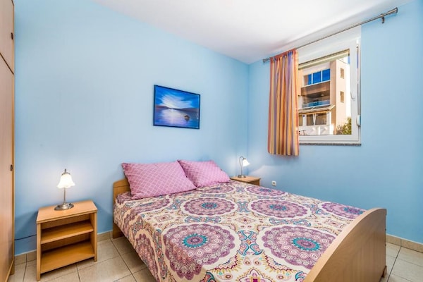 Appartement met panoramisch zeezicht en terras in Mandre, Pag - thumbnail 2