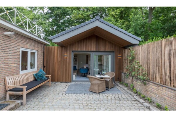 Duinenburg 23: Modern vakantiehuis op 500m van zee en strand in Domburg - thumbnail 1