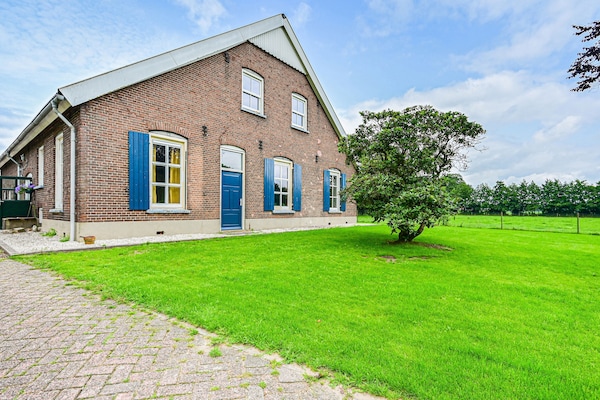 Landelijke boerderij met bosrijke tuin in de Achterhoek - thumbnail 1