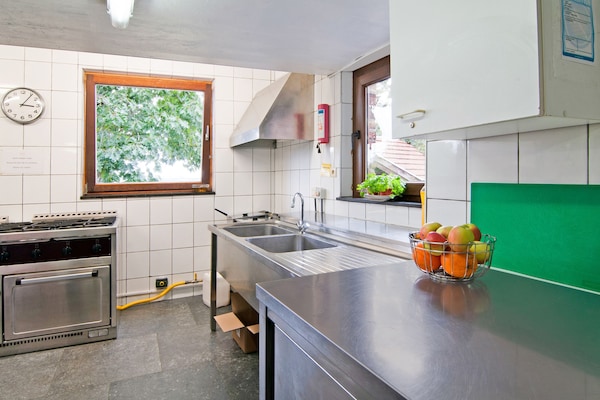 Groepslandhuis met 6 slaapkamers voor 60 personen in Jalhay - thumbnail 4